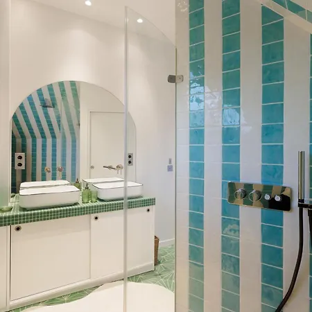 New : Atelier Artiste Montmartre Apartment Paris